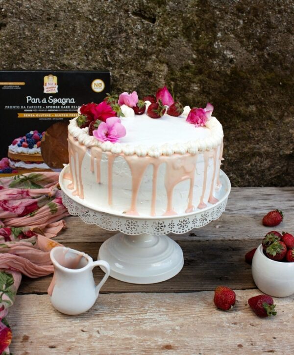 Naked Cake Con Crema Tiramisu E Fragole Dolci Di Frolla